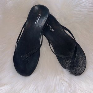 Vionic Woman’s Sandals